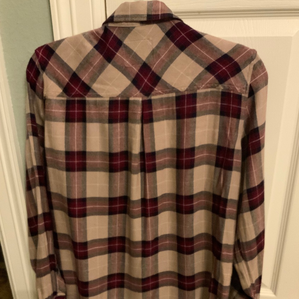 Rails button down